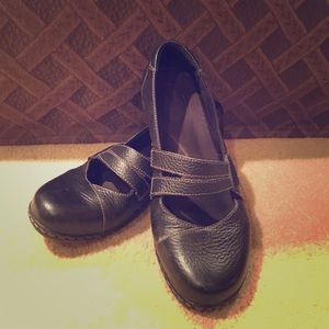 Clarks Black Flats