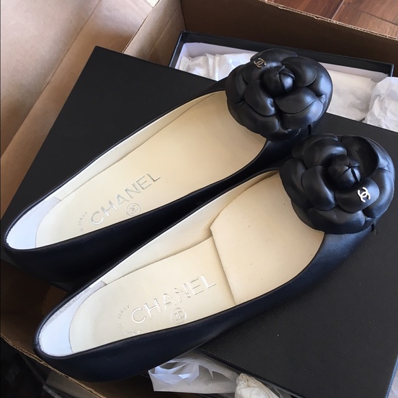 *SOLD* Chanel shoes