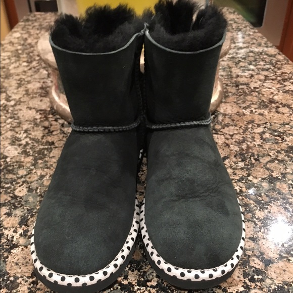 Women's Black And White Polkadot Bow UGGs