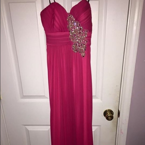 Prom dress - Picture 3 of 4