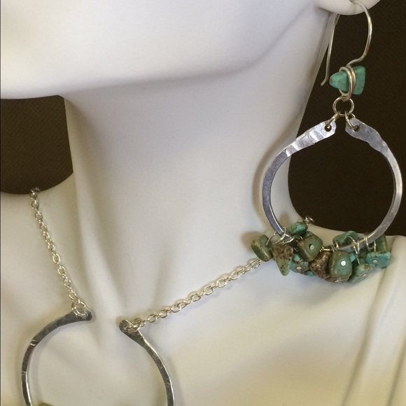 Turquoise Necklace and earrings - Picture 2 of 2