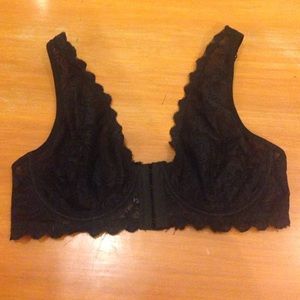 NWOT lace bra ⭐️SALE: BOGO FREE⭐️