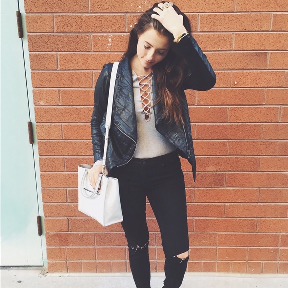 Welcome To My Shop! - Picture 3 of 4