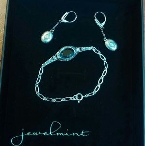 Jewelmint Windsor Set
