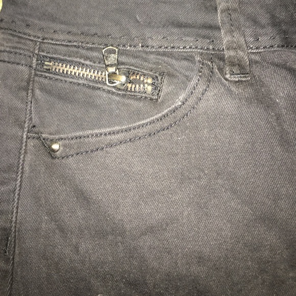 Brand New Hart Jeans - Picture 3 of 4