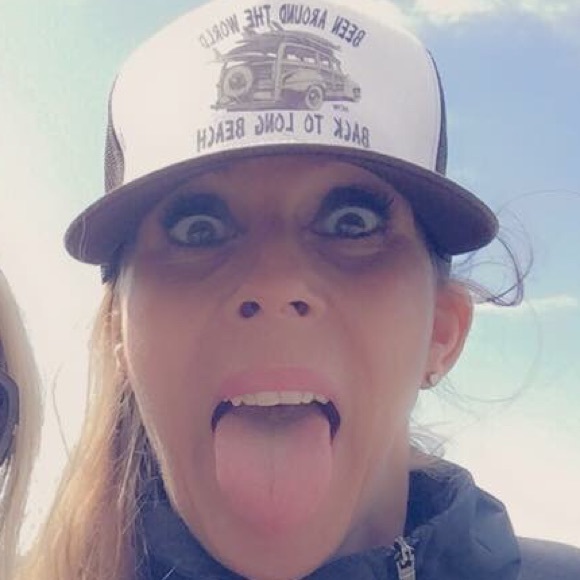 Meet your Posher, Timarie - Picture 2 of 4