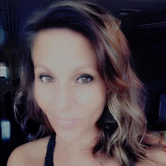 Meet your Posher, Timarie - Picture 3 of 4