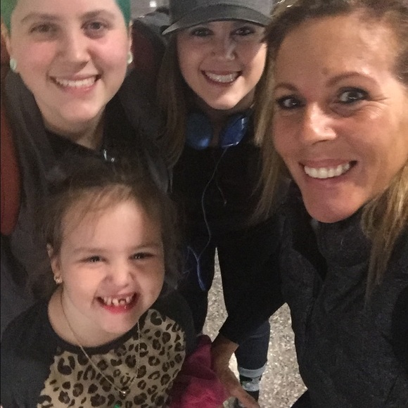 Meet your Posher, Timarie - Picture 4 of 4