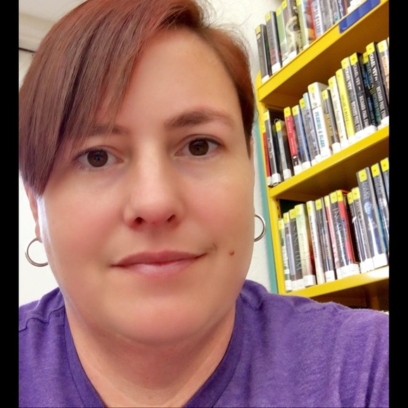 Meet your Posher, Megan - Picture 2 of 3