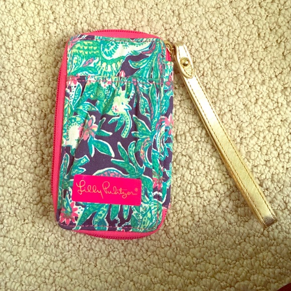 Lily Pulitzer wristlet