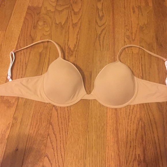 NWOT!! VS PINK T-shirt Bra