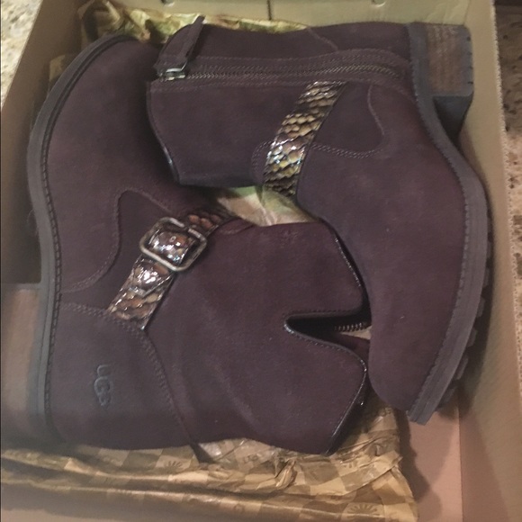 UGG booties - Picture 1 of 4