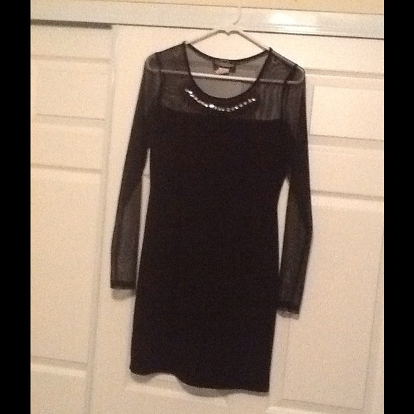 Dresses & Skirts - Black long sheer sleeve dress dress sexy dress