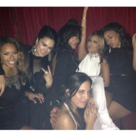 Meet your Posher - Picture 2 of 2