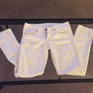 American Eagle White Skinny Jeans