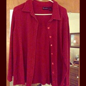 Jacket top in red lightly worn once or twice