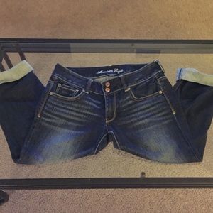 American Eagle Crop Artist Stretch Jeans