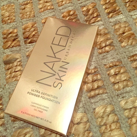 UD Naked Skin Ultra Definition Powder Foundation
