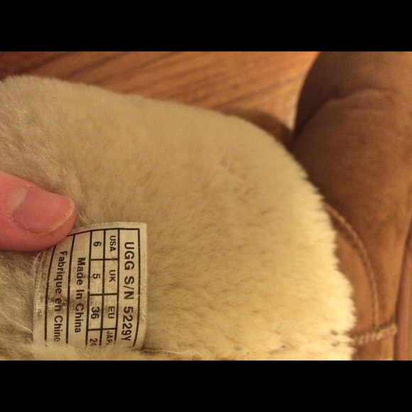 Ugg Boots - Picture 3 of 4