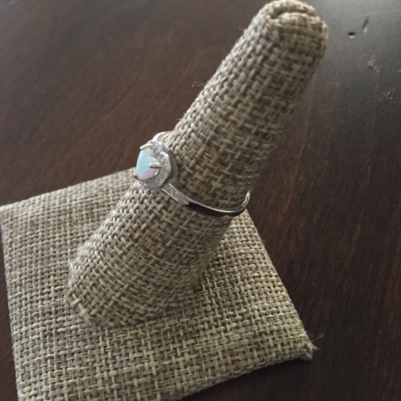 White Lab Opal Heart Ring Sterling Silver 925 - Picture 2 of 4