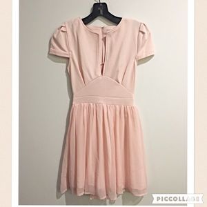 Tobi Short Sleeve Chiffon Dress