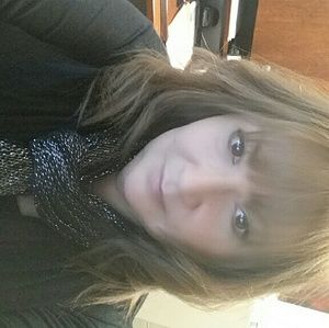 Meet your Posher, Denise