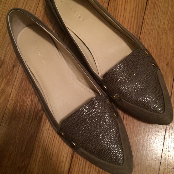 Calvin Klein flats - Picture 3 of 3