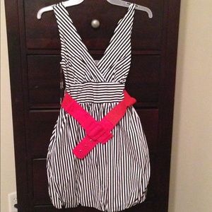 Black and white balloon dress never worn