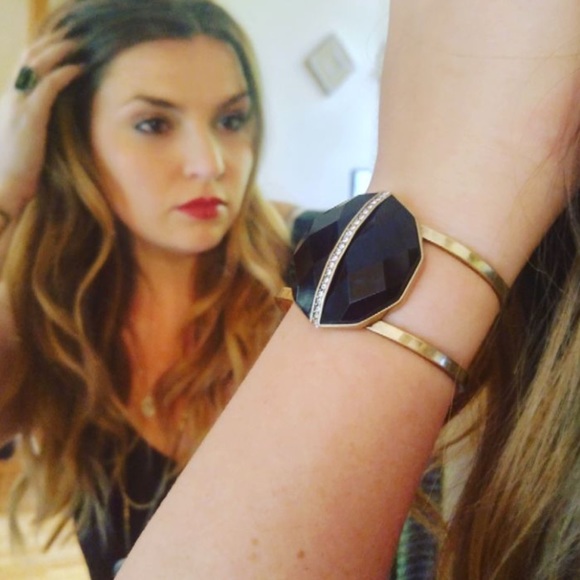 🆕 OCEAN JEWELERS Statement Cuff - Picture 3 of 4