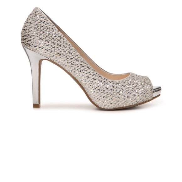 Audrey Brooke "Quillan" Platform Peep Toe Pump