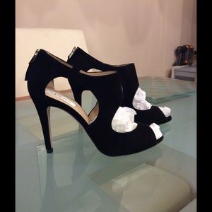 LK BENNETT  Black Suede Heels 10 (40)