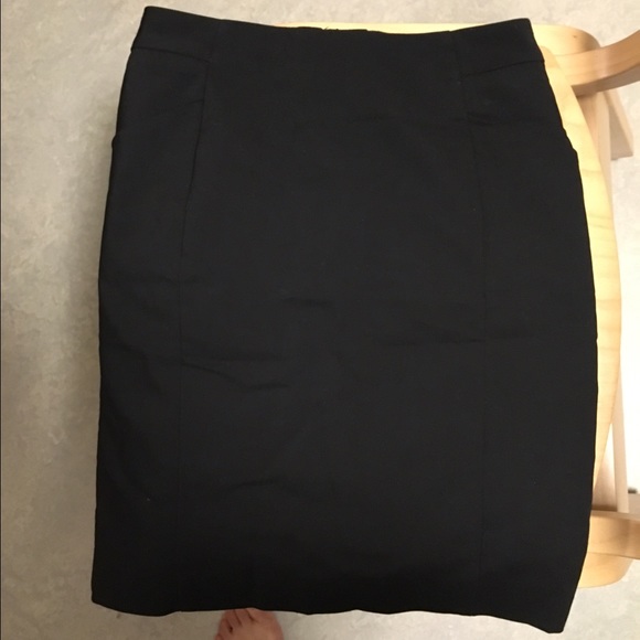 H&M Black pencil office skirt