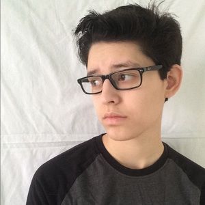 Meet your Posher, Bennett