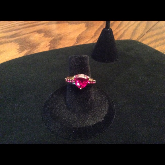 Ring - Picture 4 of 4
