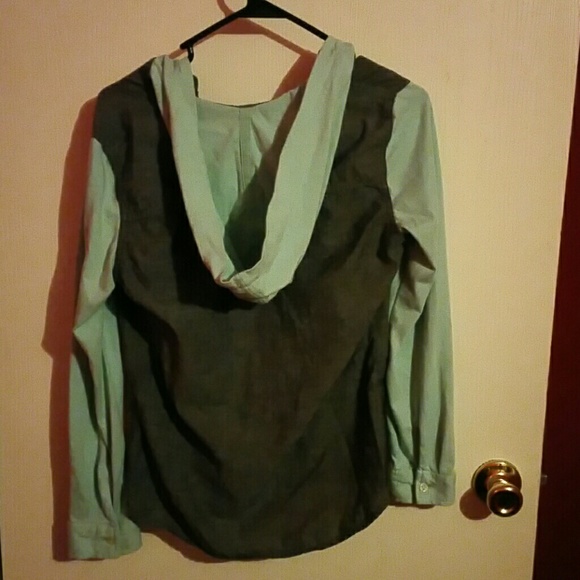 Zumies button down long sleeve shirt - Picture 2 of 4