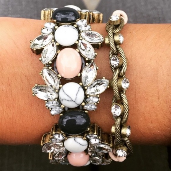 🆕 Statement Bracelet (Stretch) - Picture 4 of 4