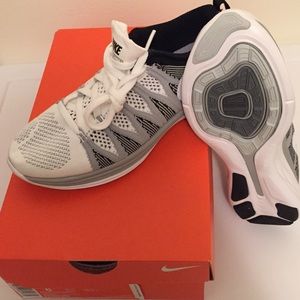 NEW Nike Flyknit Lunar 2 white grey black, w/box