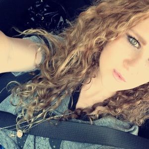 Meet your Posher, Meagan