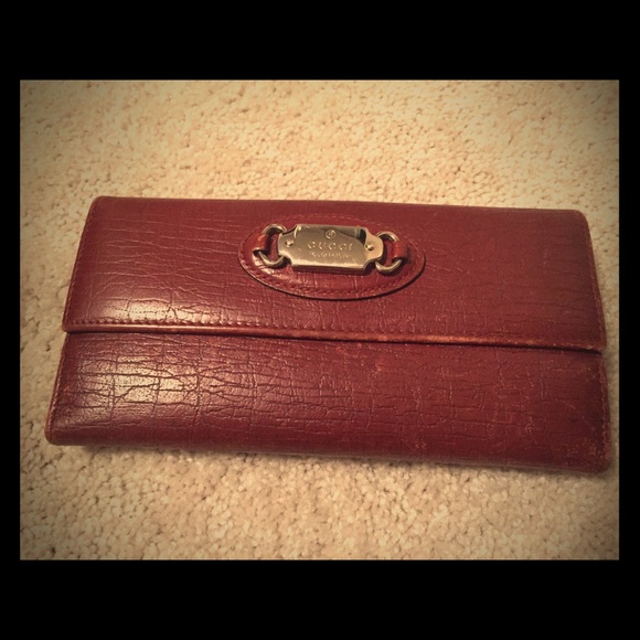100% Authentic Red leather Gucci Wallet