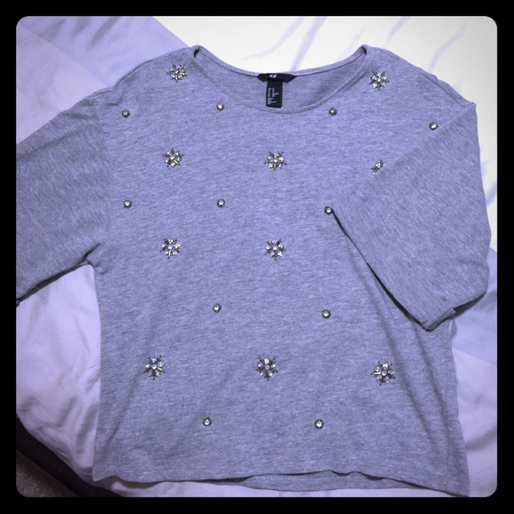 Nwot.  H&M jeweled 3/4 sleeve top - XS