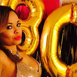 Meet your Posher, Carolina