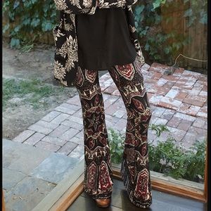 Novella Royale Janis Bells