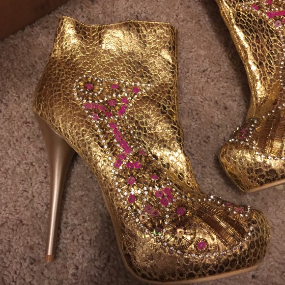 Booties - Picture 3 of 3