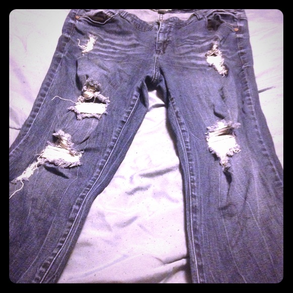 Sexy Ripped Refuge skinny jeans size 18