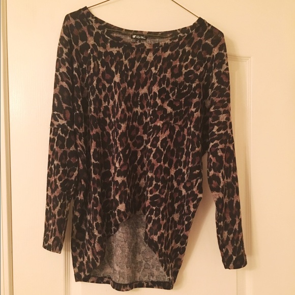 Neiman Marcus High-low long sleeve