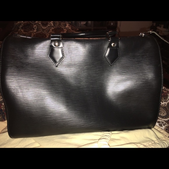 SOLD Black epi leather Louis Vuitton speedy 35bag - Picture 2 of 4
