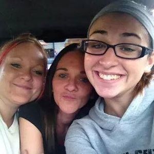 Meet your Posher, April