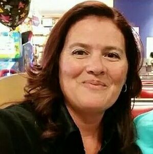 Meet your Posher, Lynette