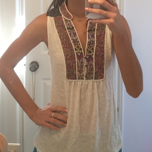 Tunic Top with patterned colorful neckline