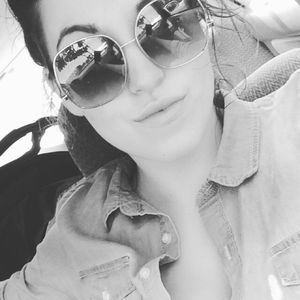 Meet your Posher, Therese